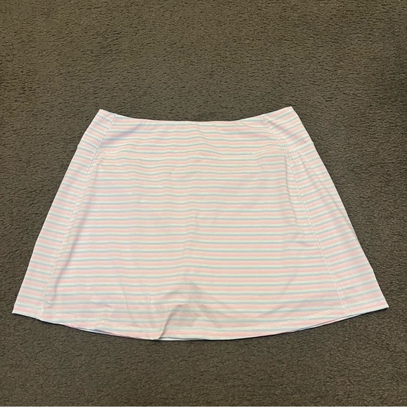 Vineyard Vines Striped Mini Tennis Golf Skort - Picture 6 of 7